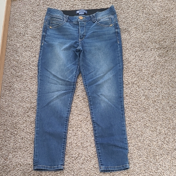 Democracy Mid-Wash  Jeans - Picture 1 of 6